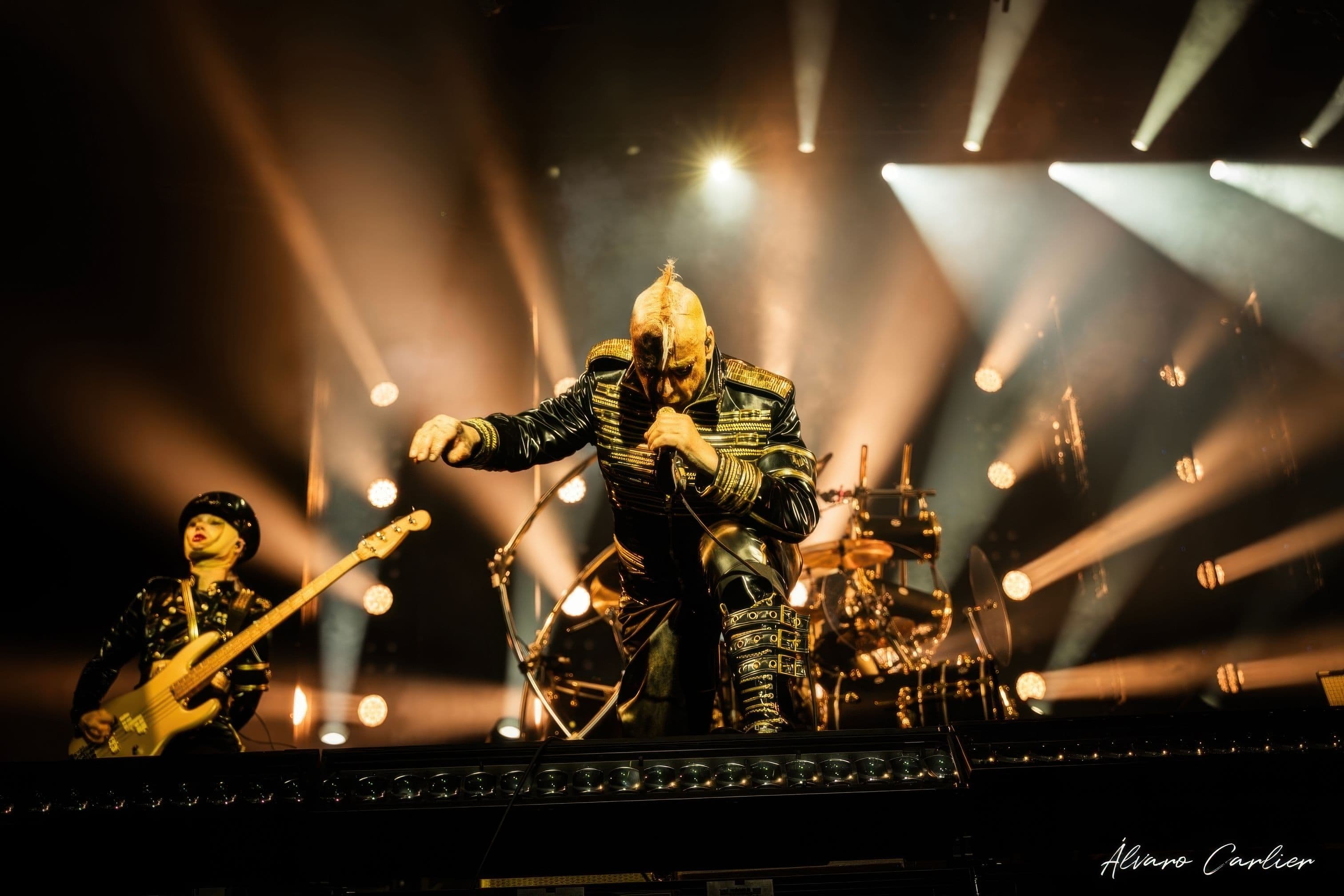 Till Lindemann auf der Bühne während der Meine Welt Tour